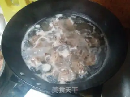 Make Carrot beef step 1