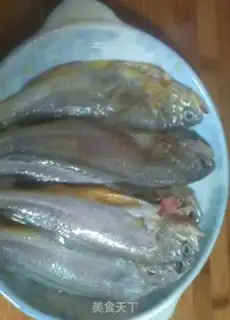 Make Snack, yellow fish step 0