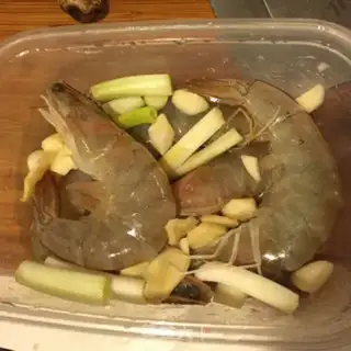 Make Cheese and shrimp step 0