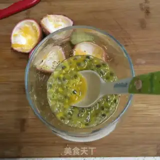 Make Bronze berries, honey water step 3