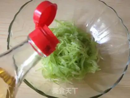 Make Cracking silk step 3