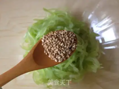 Make Cracking silk step 5