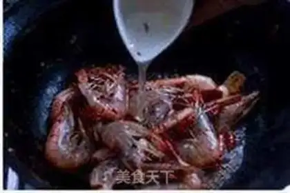 Make Spicy boiled shrimp step 2