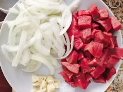 Make Curry beef mango step 2