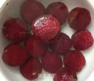 Make Ice-cold Yang Mei Tong step 0