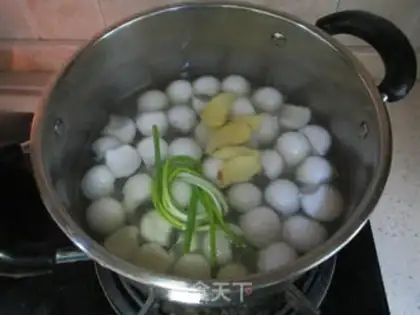 Make Shrimp ball and melon soup step 4