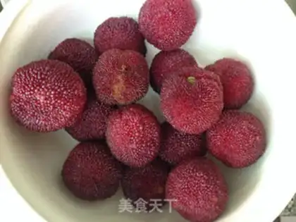 Make Ice-cold Yang Mei Tong step 1