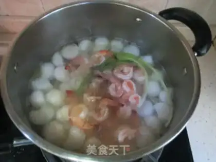Make Shrimp ball and melon soup step 5