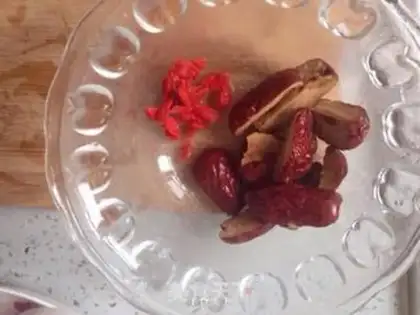 Make Silver-ear lilies step 1
