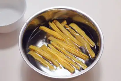 Make Celery curds step 1