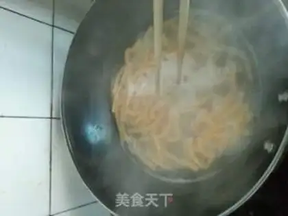Make Homemade mustard carrot noodles step 1