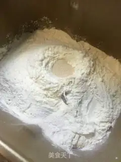 Make Honey milked egg toast step 1