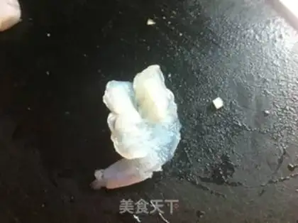 Make Almond shrimp step 1