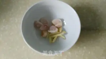 Make Jell-O fish step 2