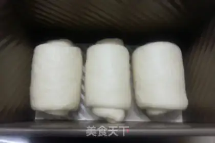Make Cheese toast on the cheeks step 3
