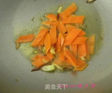 Make Seafood mushroom fried eggs step 5