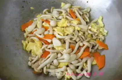Make Seafood mushroom fried eggs step 8