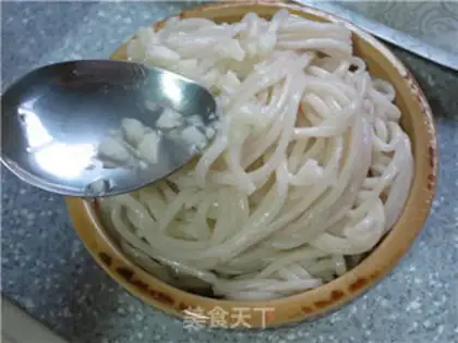 Make Wuhan has hot noodles step 10