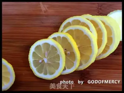 Make Homemade thin-legged lemon juice step 4