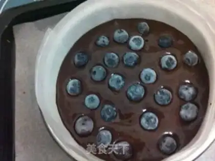 Make Blueberry chocolate cake step 12