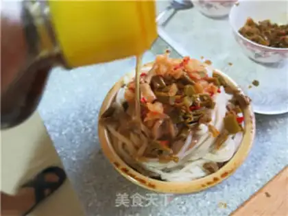 Make Wuhan has hot noodles step 13