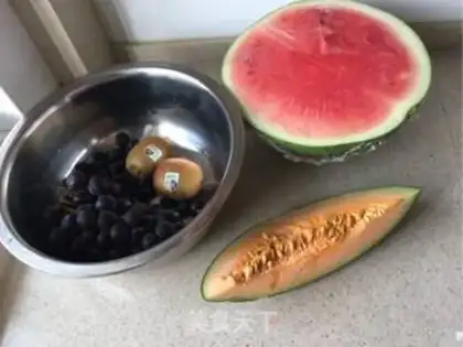 Make Watermelon platter step 0