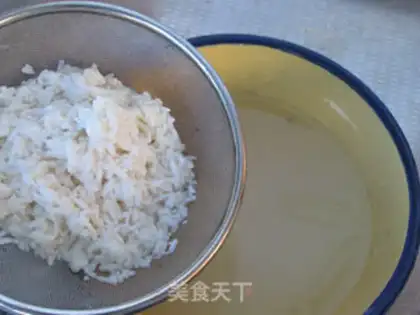 Make Old Beijing cheese roll step 0