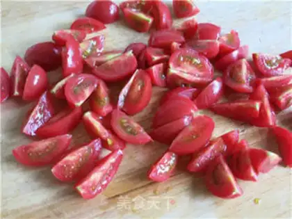 Make Drying tomatoes step 1