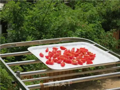 Make Drying tomatoes step 3