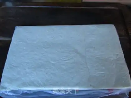 Make Old Beijing cheese roll step 9