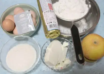 Make Red tea apple cheese pound cake step 0