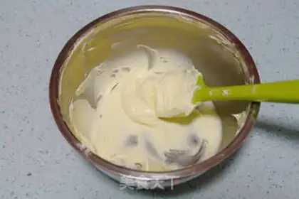 Make Red tea apple cheese pound cake step 1