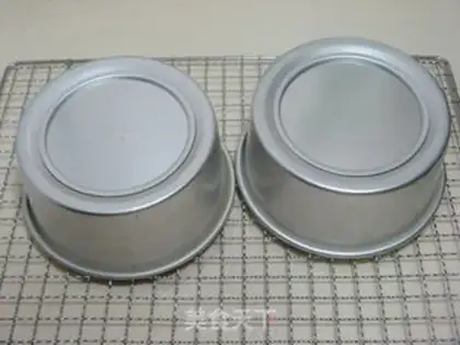 Make Bean twirl cake step 17