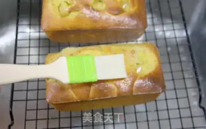 Make Red tea apple cheese pound cake step 14