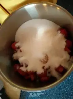 Make Strawberry jam step 1