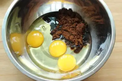 Make Banana sugar cake step 2