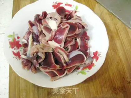 Make Twin peppers and ducks step 1