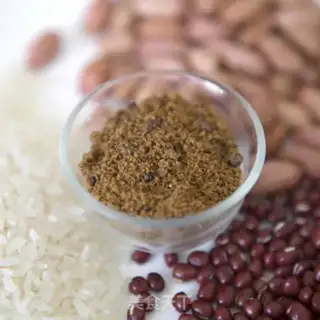 Make Porridge of peanuts step 1