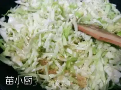 Make Shrimp-covered cabbage fan step 3