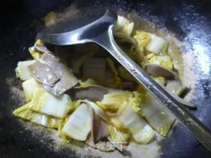 Make Curry pig tongues and doll food step 9