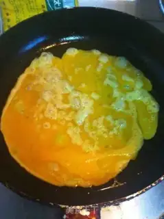 Make Egg sauce noodles step 6