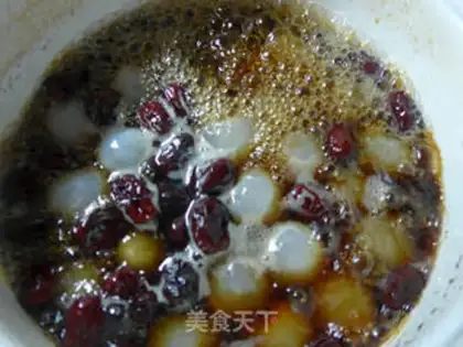 Make The red dates boil the twigs step 5