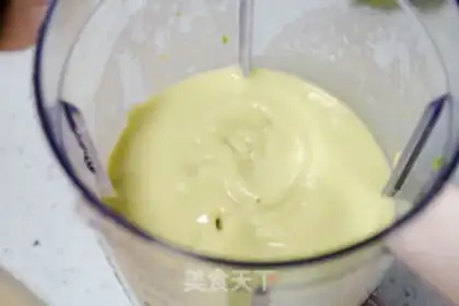Make Banana butter cream ice cream step 2
