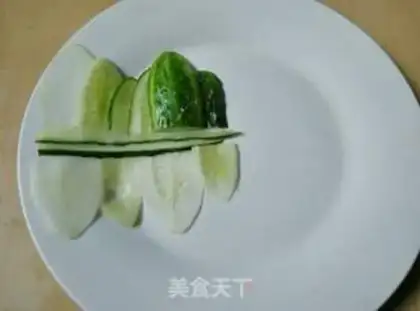 Make The cucumber water platter step 4