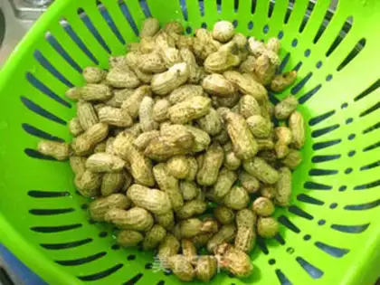 Make Salt-water peanuts step 1