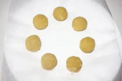 Make Lollipop cake step 5