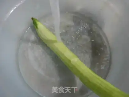 Make Skinny melon tofu soup step 1