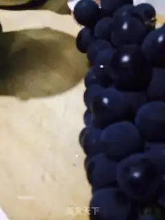 Make Fresh grape juice step 1