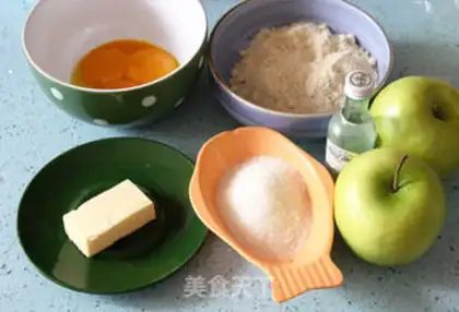 Make Almond Apple Tower step 5
