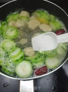 Make Seafood melon soup step 4